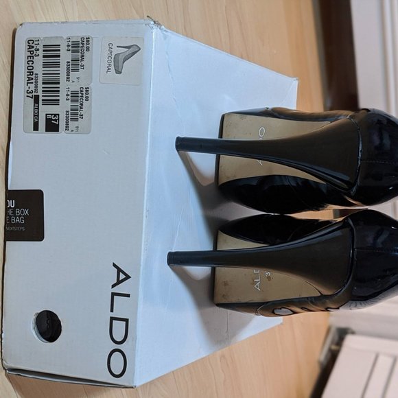 ALDO Black Glossy Patent Platform Pump Capecoral - Picture 3 of 4